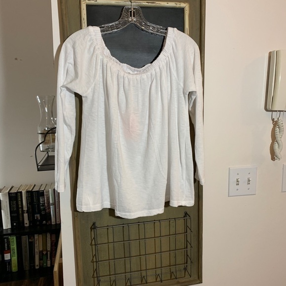 Sundry Off-the-Shoulder White Top Small NWT Long Sleeve Casual Chic - Picture 5 of 8